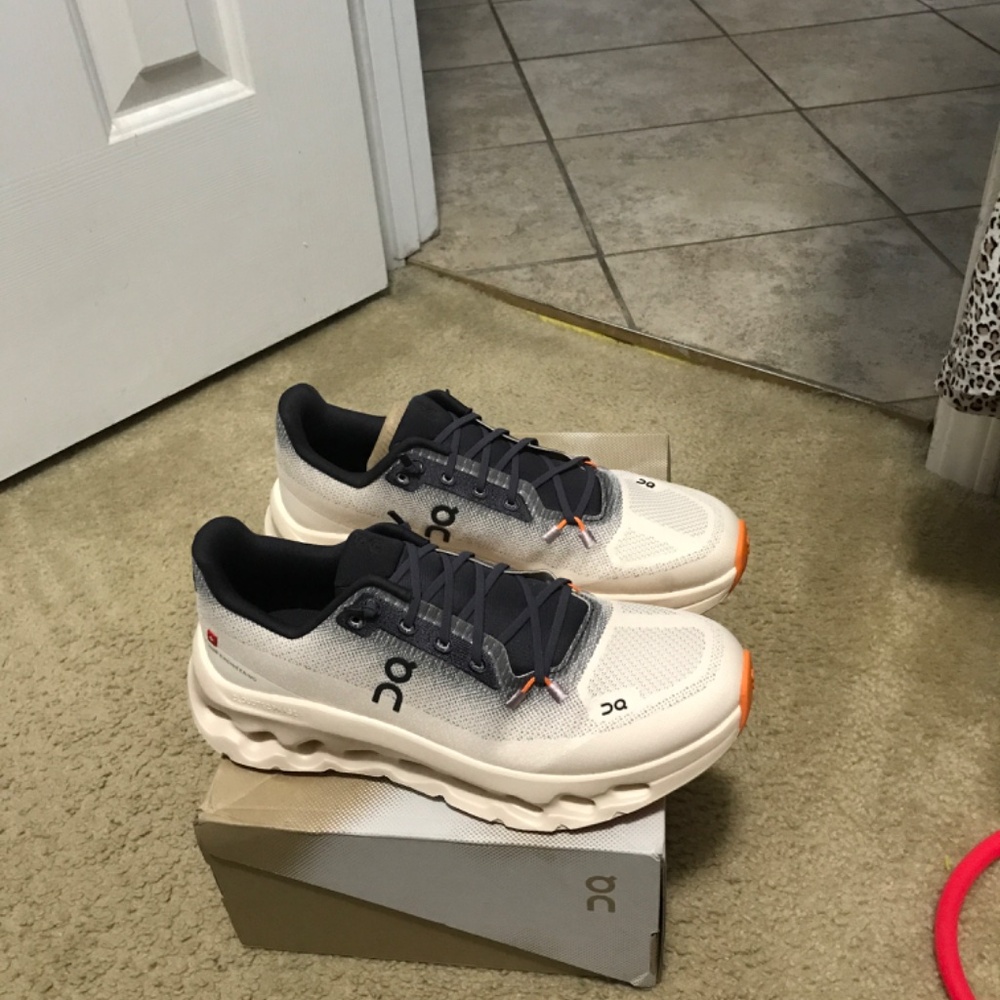 COPY - ONCloud Cloud Tilt Womens Size 8.5